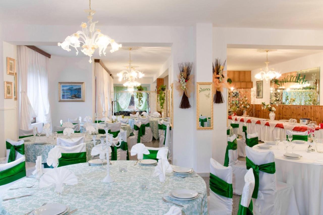 Hotel Smeraldo Affitta Camere Isola Rossa  Luaran gambar